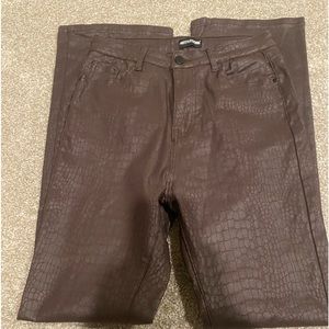 PrettyLittleThing animal jeans